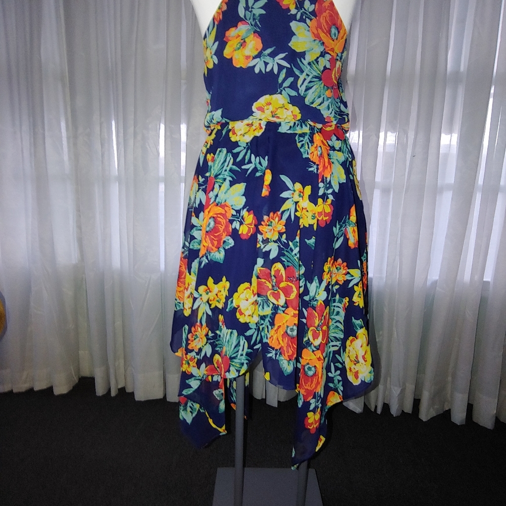 Floral summer dress. - Picture 13 of 16